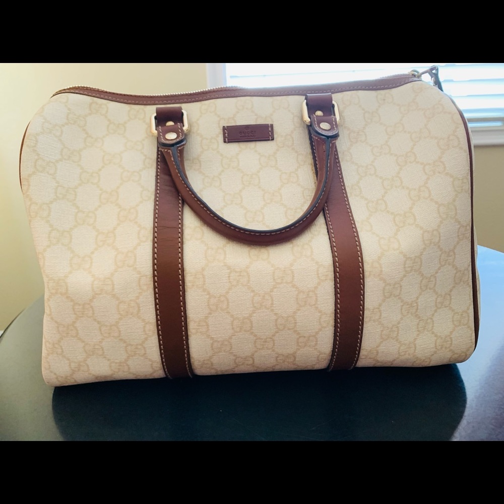 Authentic Gucci Boston Beige